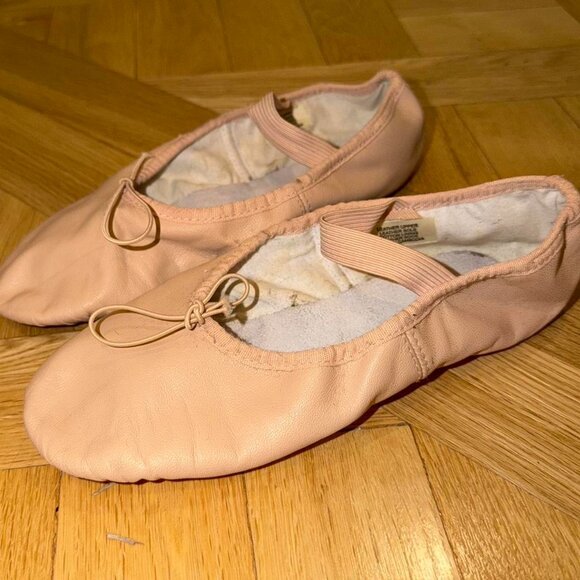Pink leather ballet shoes - Picture 3 of 3